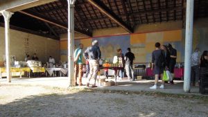 Marché de producteurs locaux, quartier Maladière