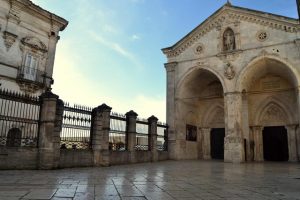 Conférence – Le sanctuaire de Saint-Michel à Monte Sant&rsquo;Angelo, dans les Pouilles