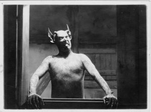 Ciné-concert – Häxan – La sorcellerie à travers les âges de Benjamin Christensen accompagné par le trio Flan