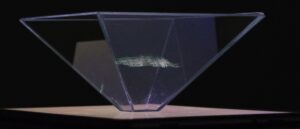 Atelier Hologramme : créer sa carte postale numérique.
