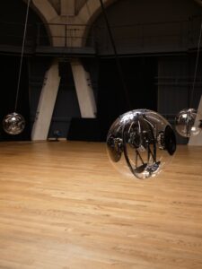 Infinite Pendulums par Virgile Abela