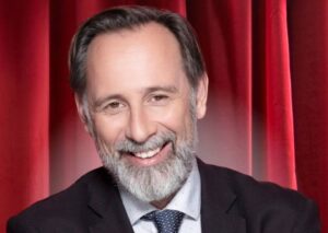 Spectacle – Alexis Poulin dans La revue de presse en live