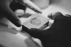 A l&rsquo;ombre des gestes – visite commentée de l&rsquo;expo