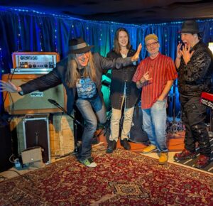 Concert – Three Birds Whisper