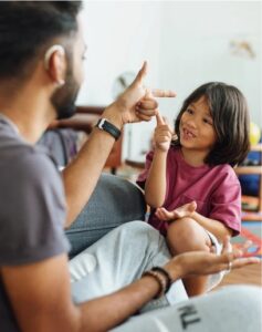 Atelier de découverte de la Langue des Signes Française – Langue des signes 10 – 13 ans