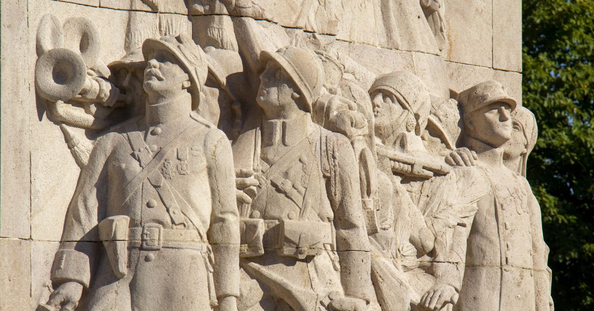 Focus : le monument de la victoire et du souvenir