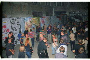 Berlin Possibility – Rave dans les ruines : la culture club 1991-2000