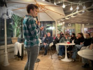 Pintes de Rire – Blagues & Bières au Bamagotchi