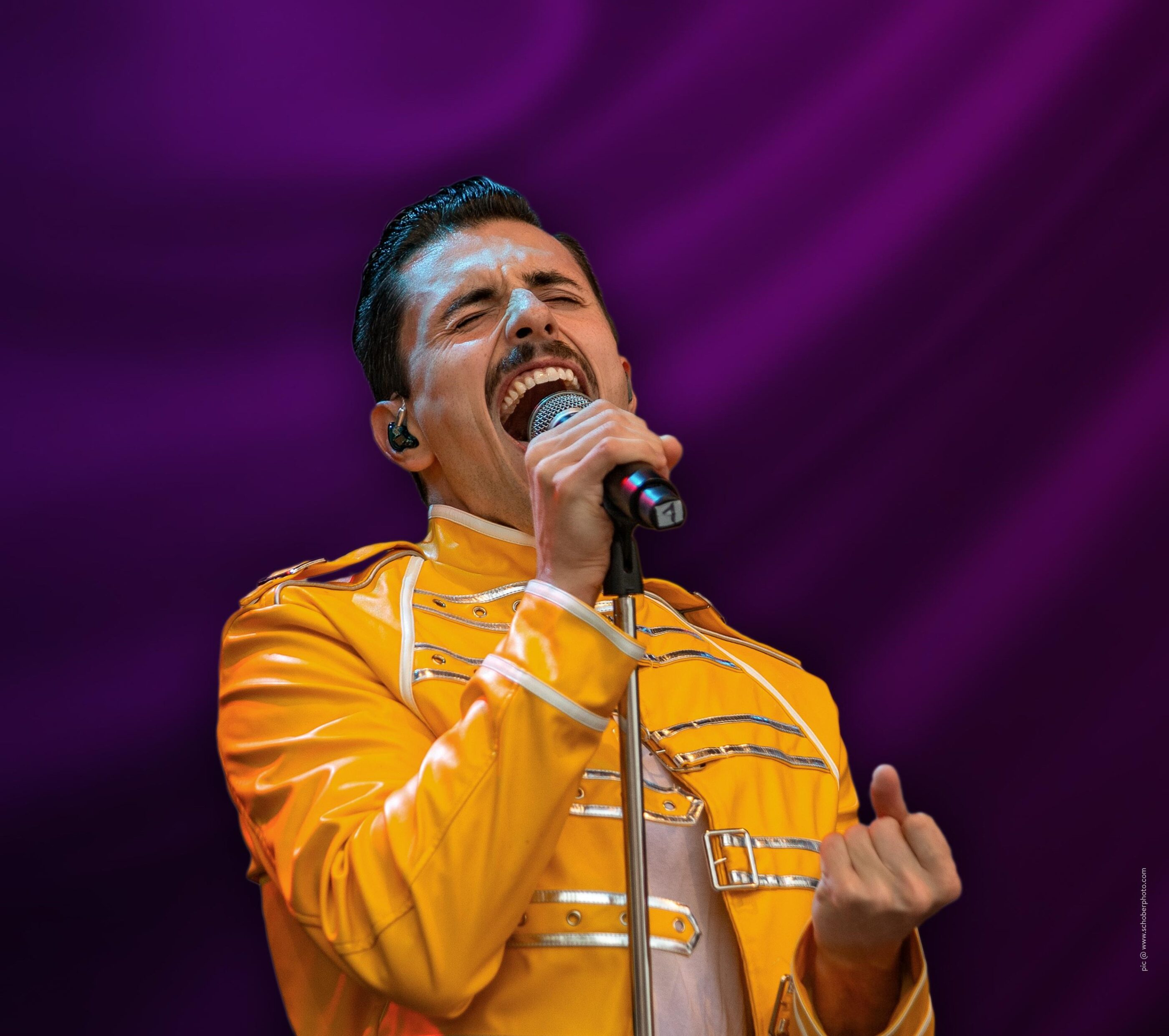 The Music of Queen – Live