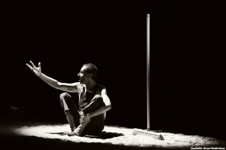 Théâtre – l&rsquo;Utopie des Arbres – Cie Taxi Brousse
