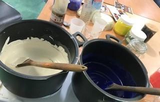 Fabrication de peinture à l’ocre