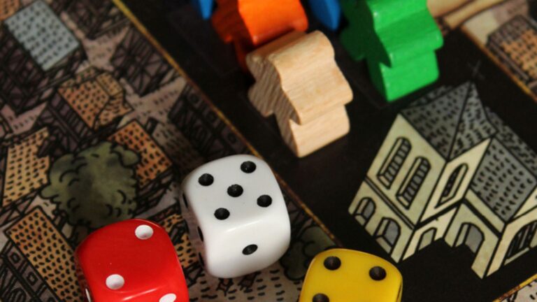 Les cités internationales du jeu à l’atheneum (soirées jeux de société)