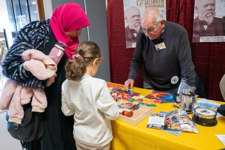 Fête de la science : dans la cuisine, de la manivelle au moteur