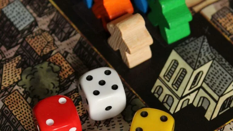 Les cités internationales du jeu à l&rsquo;atheneum (soirées jeux de société)